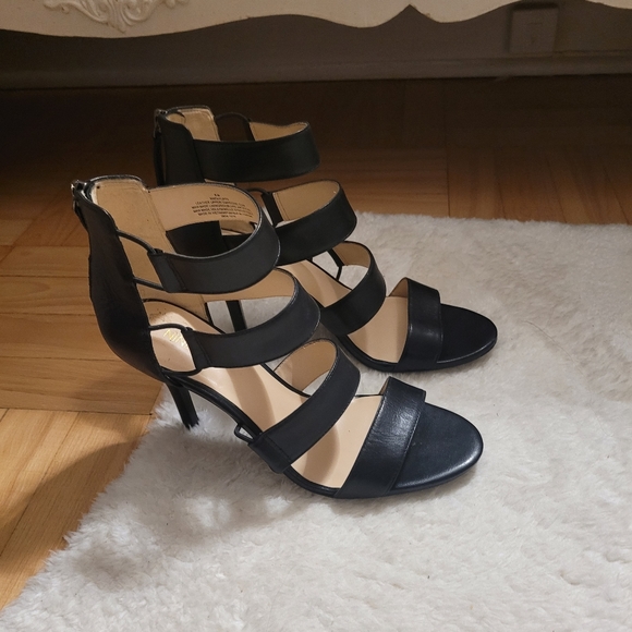 Brand new Black Leather heels Nine West - Picture 2 of 5